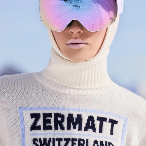 ZARA CASHMERE BLEND White Turtleneck Sweater with Zermatt Switzerland Design - Picture 1 of 4